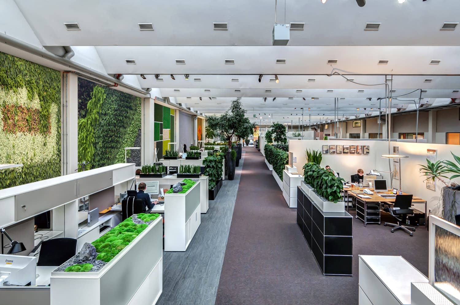 <h5>Concept met open ruimte, hoofdkantoor Bietigheim-Bissingen</h5>